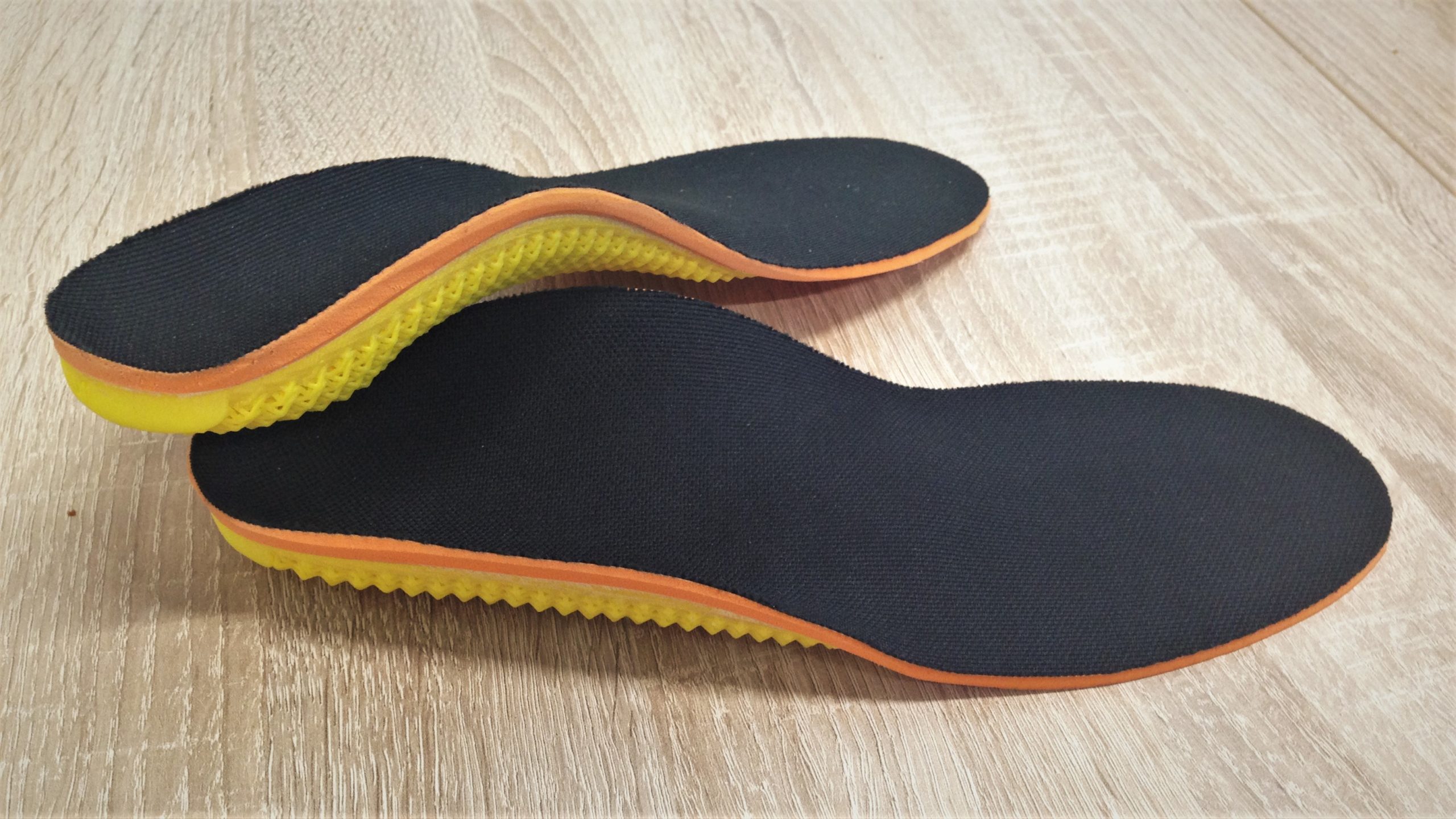 (3D-printet) - Køb formstøbte fodindlæg til sko her